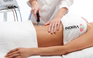 Beneficios de la radiofrecuencia Indiba. Es un tratamiento muy efectivo especialmente diseñado para tratamientos faciales, corporales y capilares. ¡Sus resultados son sorprendentes y los notarás desde la primera sesión!