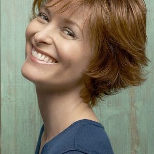 Peluca sintética Complice